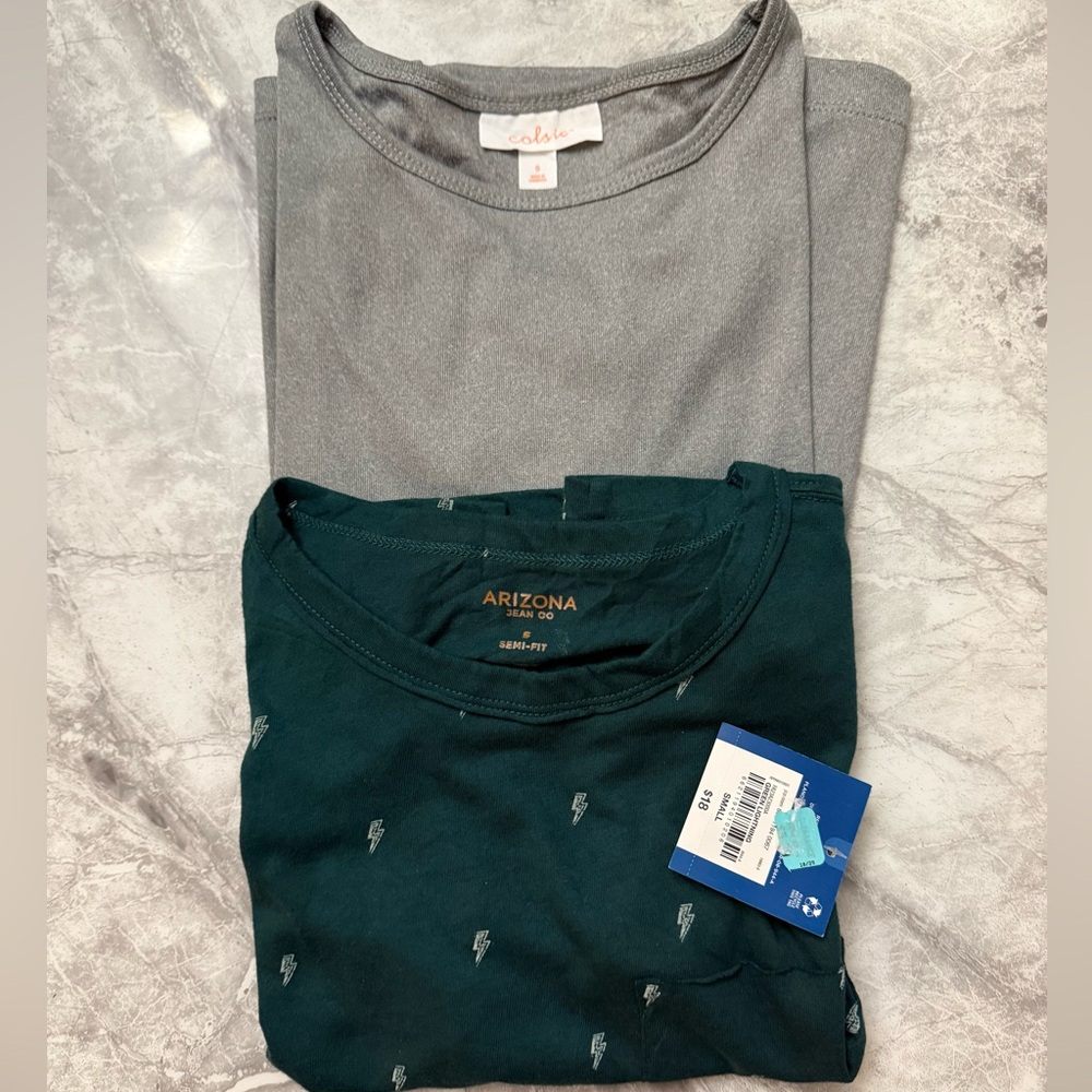 Set of Arizona & Colsie Green and Gray T-Shirts